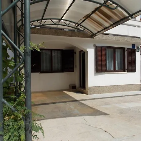 Apartment In With Terrace, Wifi, Washing Machine *