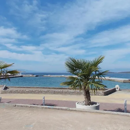 Apartment In With Terrace, Wifi, Washing Machine *